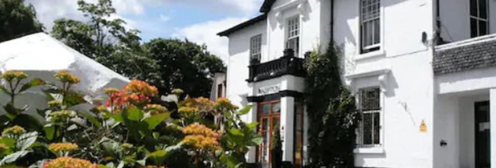 Castlecary House Hotel Exterior photo
