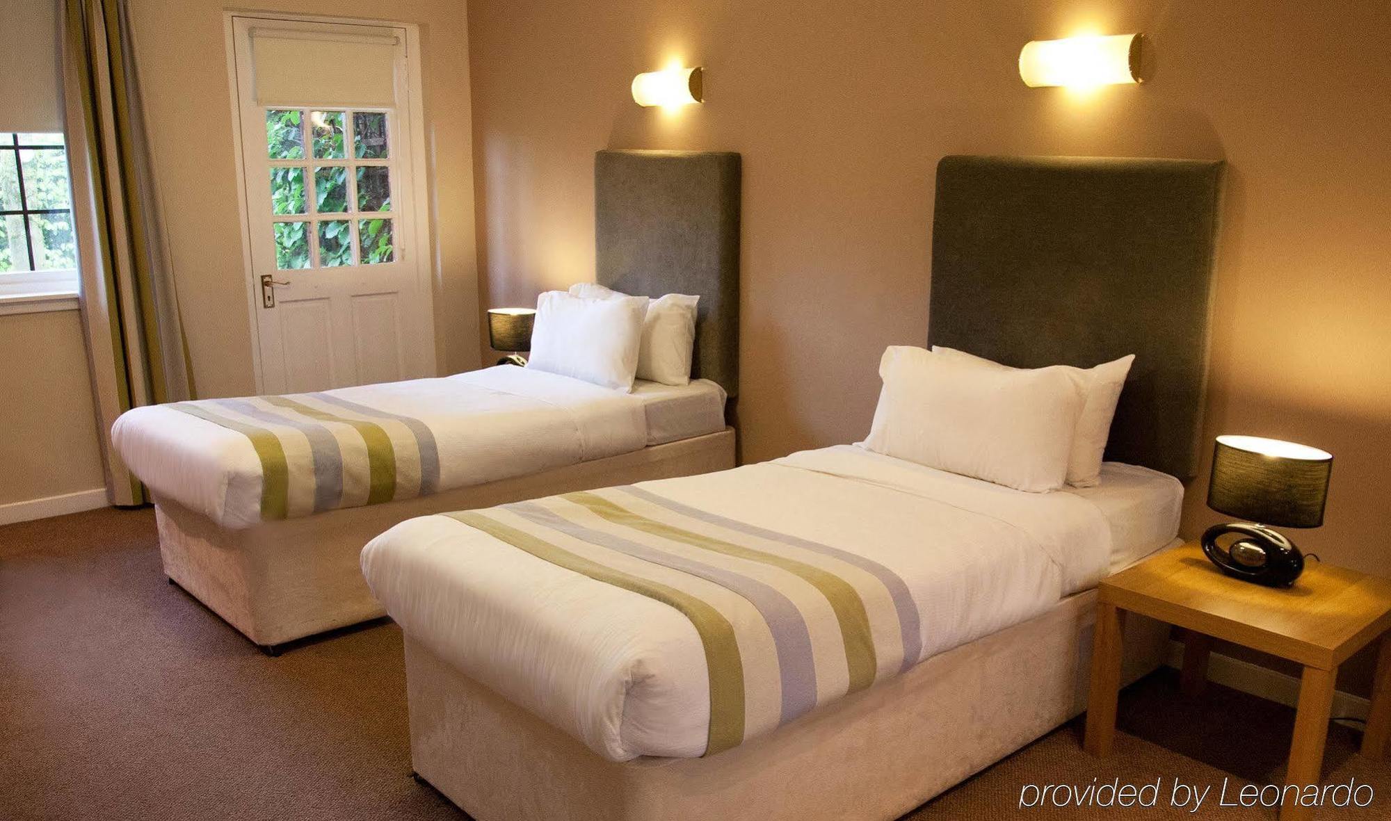 Castlecary House Hotel Exterior photo